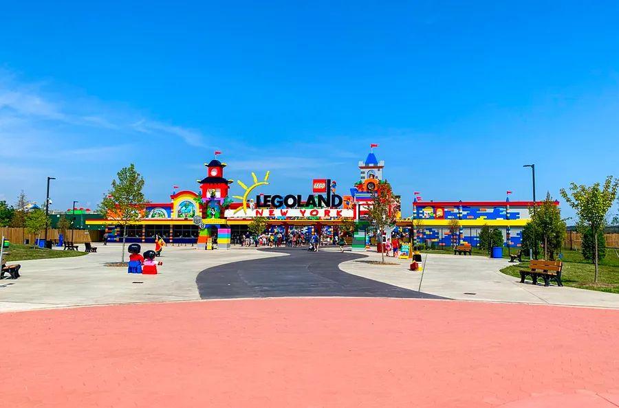 Cover Image for 7 key insights before visiting Legoland New York Resort