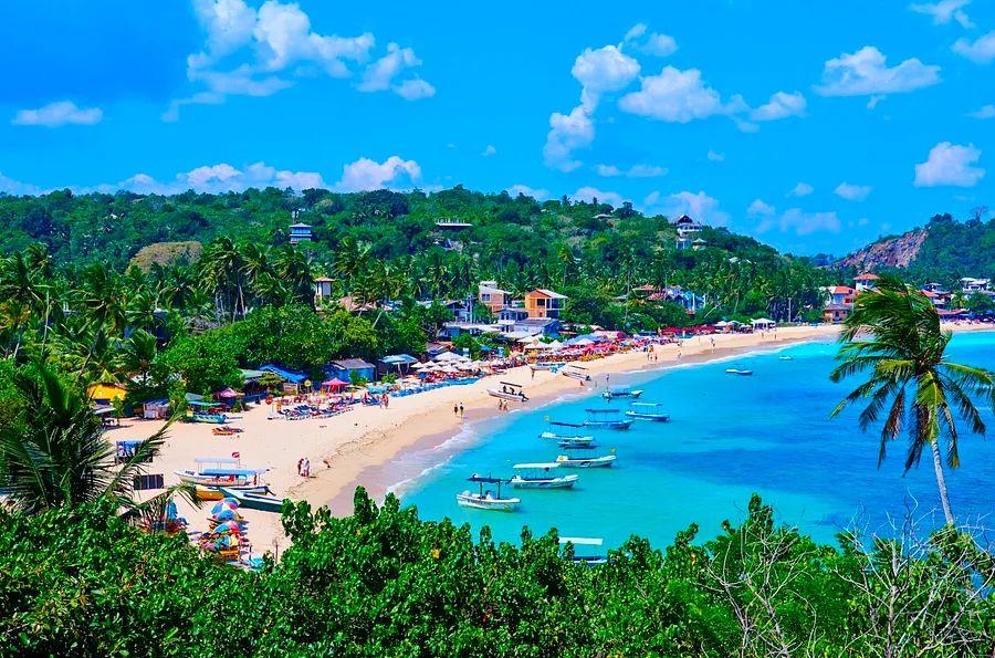 Cover Image for Americans can now travel to Sri Lanka without needing a visa