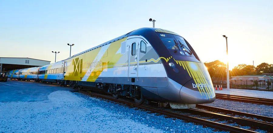 Cover Image for 5 New High-Speed Trains Coming to the U.S.