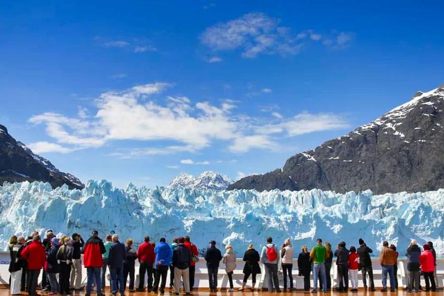 Cover Image for Discovering Glacier Bay, Alaska