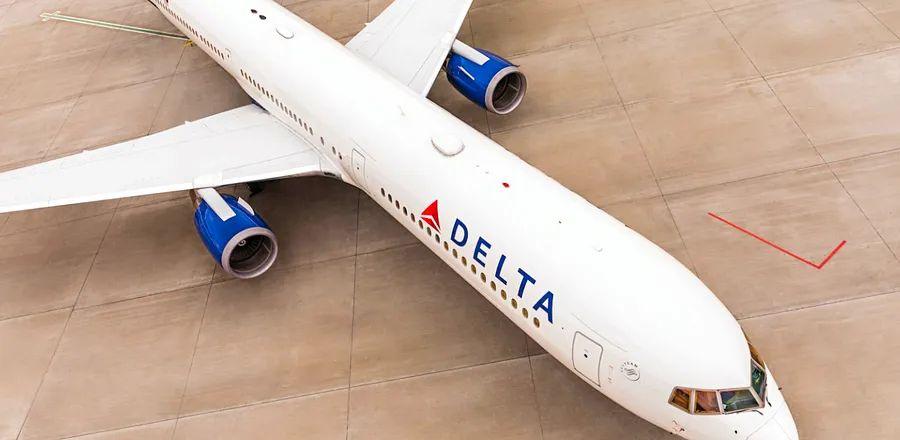 Cover Image for Delta to Cut 100 Flights Daily From Its Summer Schedule