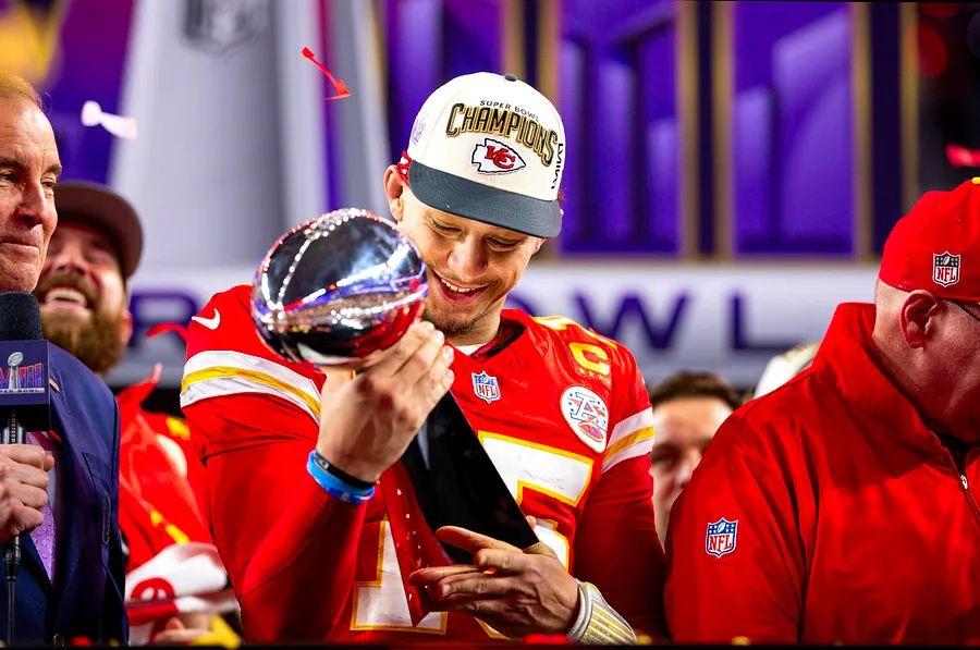 Cover Image for Why Super Bowl champions exclaim, ‘We’re heading to Disney!’