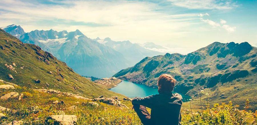 Cover Image for Traveling with Epilepsy Can Be Challenging, But It's Not Unmanageable