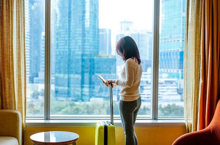 Cover Image for Top 8 Hotel Booking Apps Every Traveler Needs to Download
