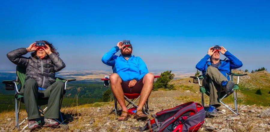 Cover Image for 7 U.S. Parks Offering Stunning Views of Totality for the April Solar Eclipse
