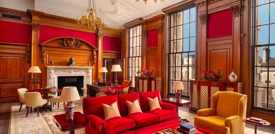 Cover Image for London Is Experiencing a Major Hotel Renaissance: Here Are the 6 Exciting Openings of 2023