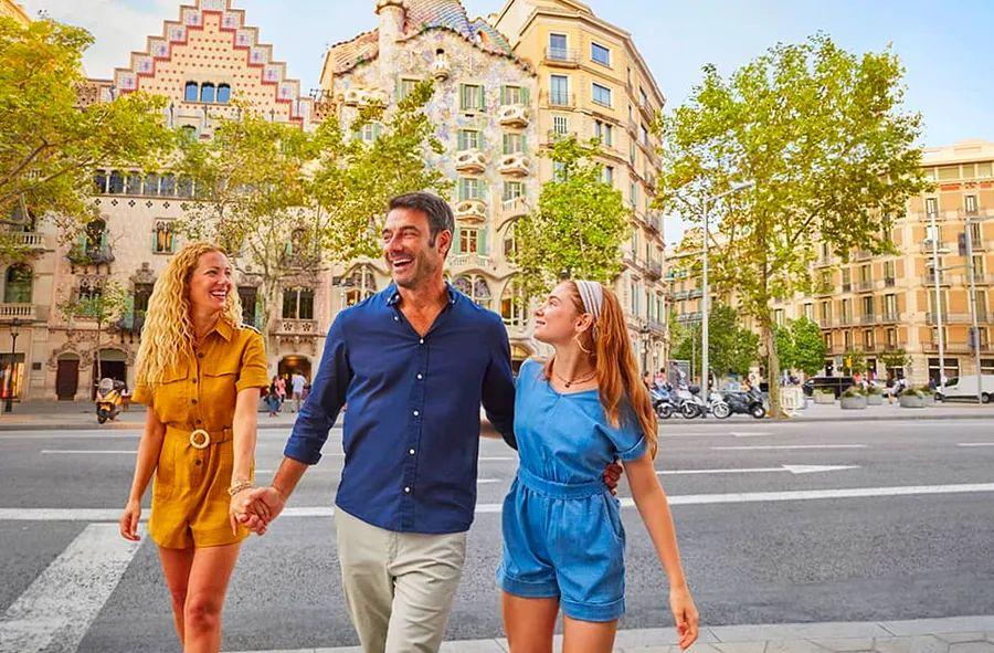 Cover Image for Essential Packing Guide for Your Cruise