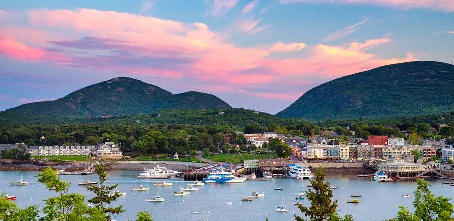 Cover Image for Maine’s Favorite Flavors and Attractions from a Local Baker