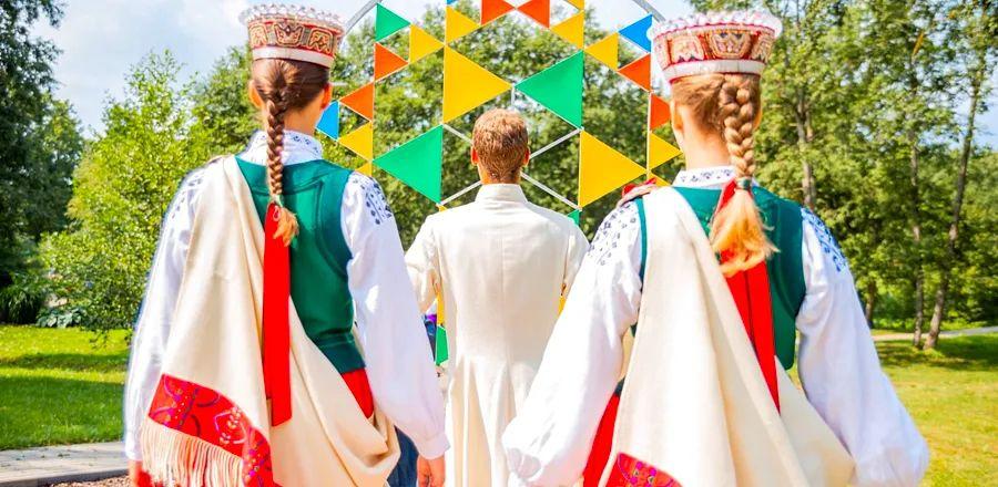 Cover Image for 9 Must-Experience Festivals Around the Globe
