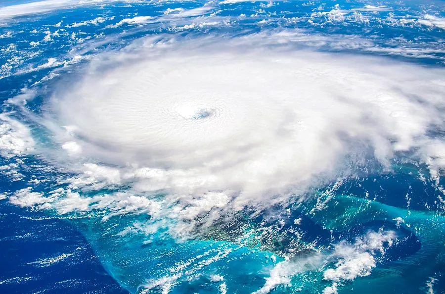 Cover Image for Cruising During Hurricane Season: Essential Insights — Should You Set Sail?