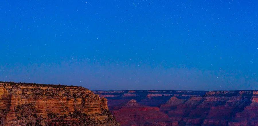 Cover Image for Stargazing in Solitude on the Grand Canyon Floor