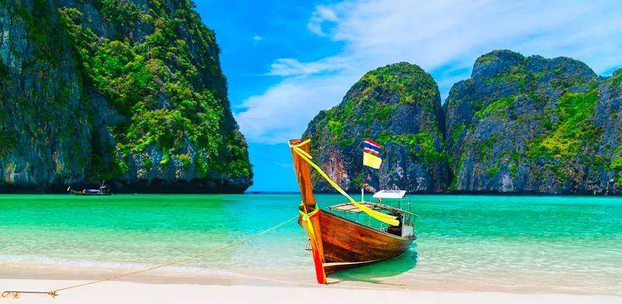 Cover Image for One of Our Favorite Southeast Asian Nations Has Just Introduced a Digital Nomad Visa