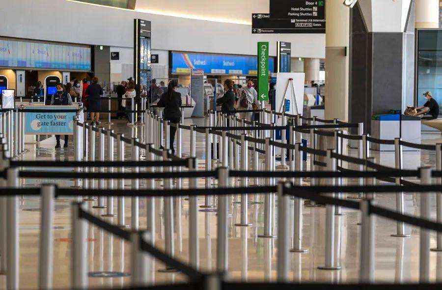 Cover Image for Weekly column: Addressing your inquiries about expedited airport security programs