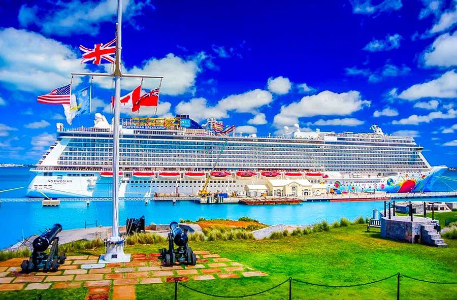 Cover Image for 2023 Bermuda Cruises: Depart from Boston & New York