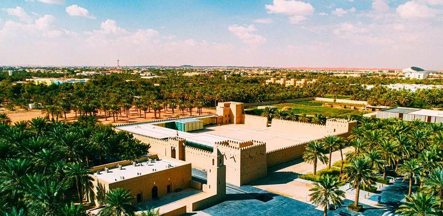 Cover Image for This Historic Trading Hub in the UAE Is a Must-Visit for Today's Travelers
