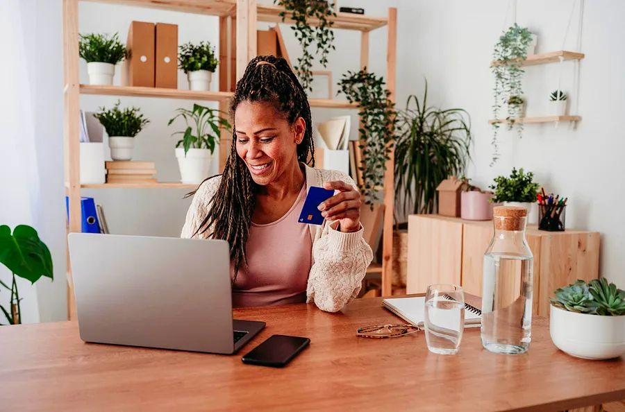 Cover Image for How Elite Members of Marriott and United Can Utilize RewardsPlus for Status Matching and Reward Conversion
