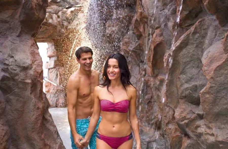 Cover Image for Budget-Friendly Honeymooning: Why a Cruise is the Perfect Solution