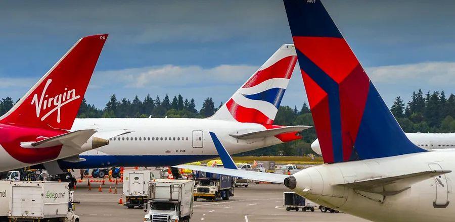 Cover Image for This Irresistible Cheap Flights Newsletter is Your Best Bet for Finding Flight Deals