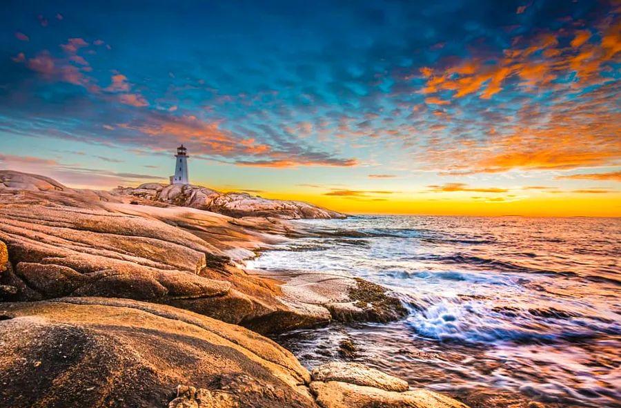 Cover Image for Canada Cruise: Must-Experience Activities in Halifax