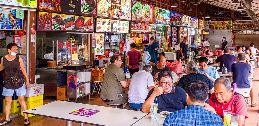 Cover Image for Sweet Beans, Fruits, and Vibrant Syrups: The Allure of Singaporean Ice Kachang