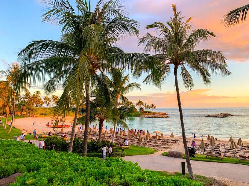 Cover Image for Alert: Flights to Hawaii start at $299 and are available through late 2020