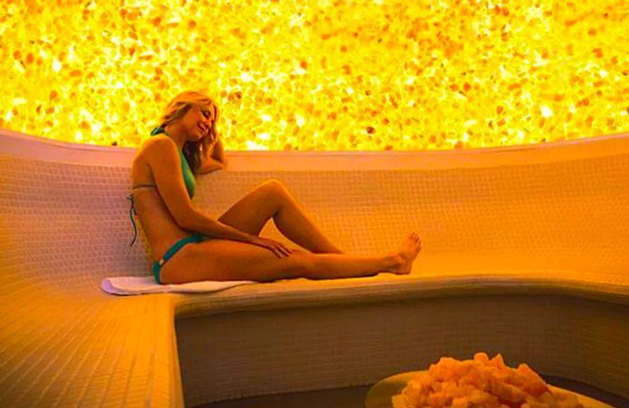 Cover Image for Trend Alert: Sea Salt Therapy on Cruise Ships