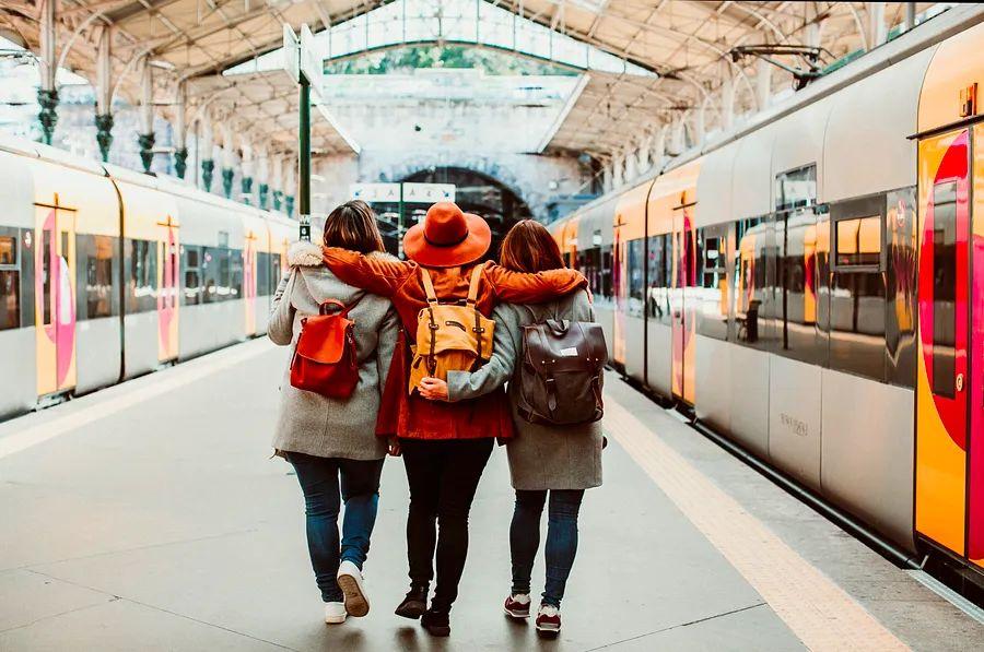 Cover Image for Success story from a reader: How these TPG women achieved $23,000 in value on a points trip to Europe