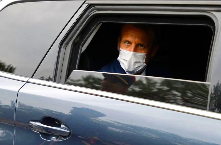 Cover Image for Protests break out as France implements new vaccination rules