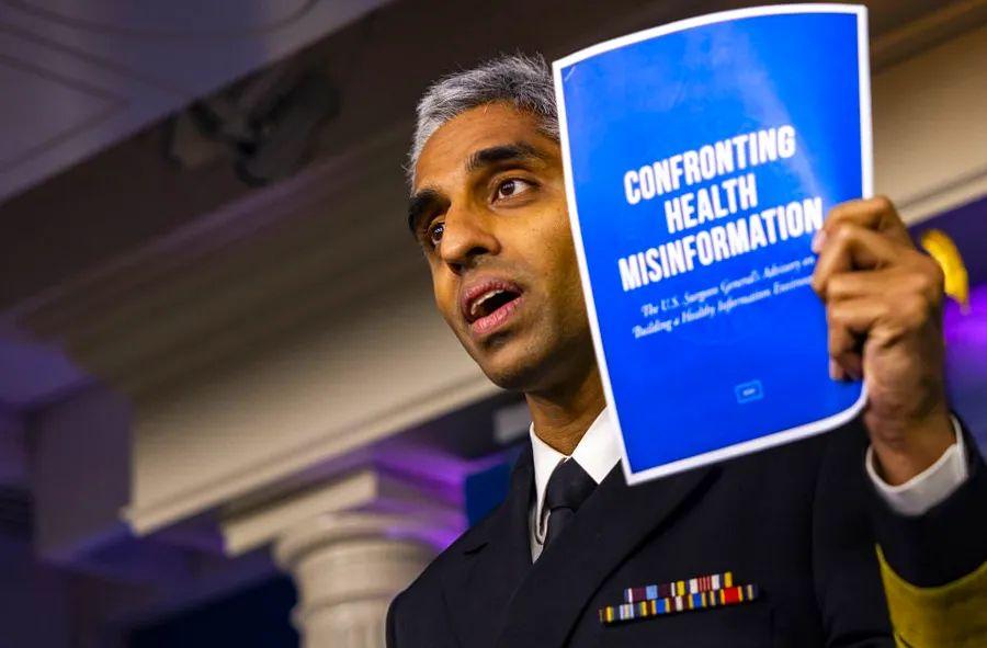 Cover Image for US Surgeon General issues alert about misinformation as delta variant cases rise