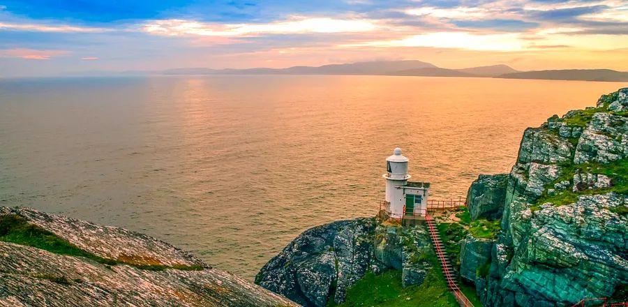 Cover Image for 5 Curated Excursions by Dinogo to Experience on Atlas Ocean Voyages’ Expeditions