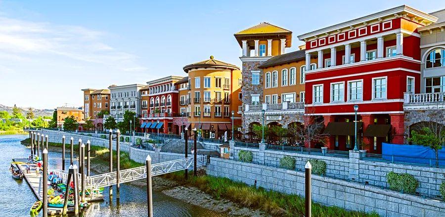 Cover Image for The Most Exciting New Hotels, Restaurants, and Tastings in Napa Valley