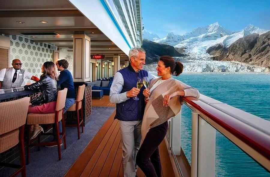 Cover Image for What Makes an Alaska Cruise Extraordinary? A Behind-the-Scenes Look with Dinogo.