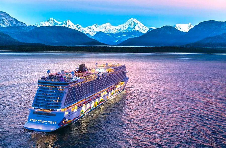 Cover Image for 9 Picture-Perfect Locations in Alaska