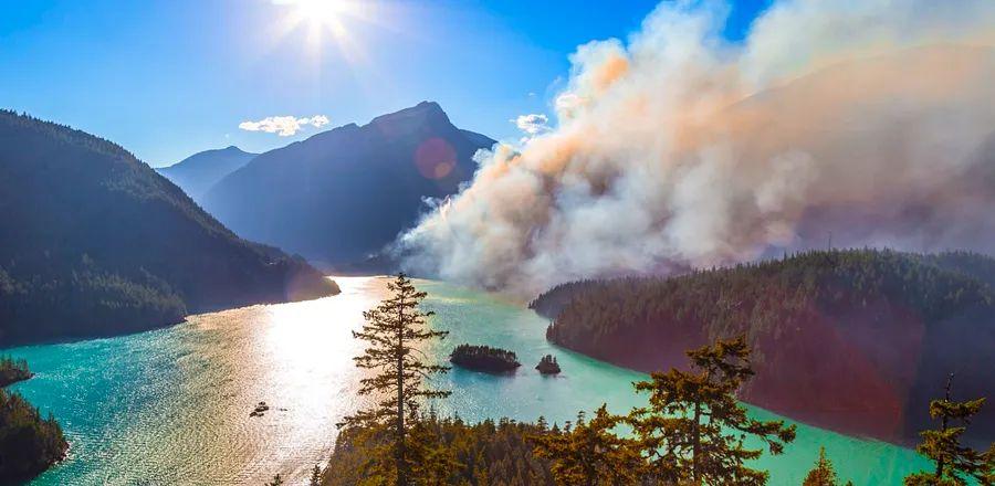 Cover Image for Wildfires Endanger National Parks: Here’s How to Stay Safe Outdoors