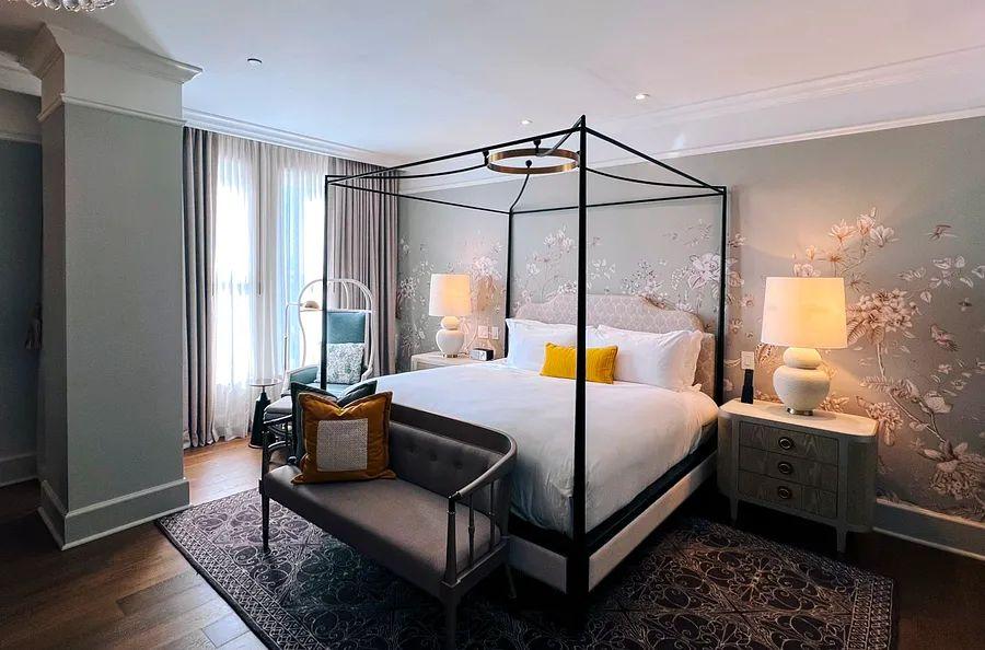 Cover Image for Experiencing The Ritz-Carlton in New Orleans
