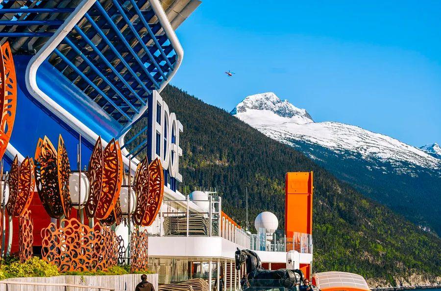 Cover Image for 6 compelling reasons to choose Celebrity Edge for your Alaska cruise