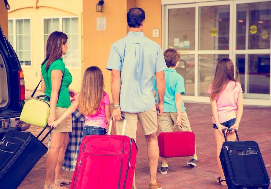 Cover Image for How to Access Elite Status Benefits for Multiple Hotel Rooms