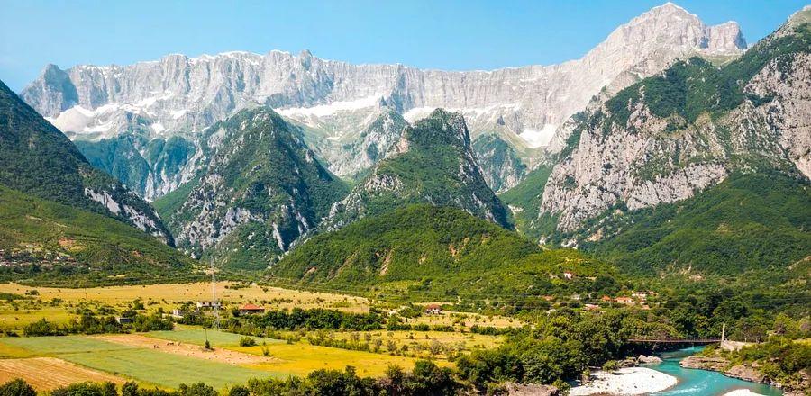 Cover Image for The Significance of Europe’s First Wild River National Park for Everyone