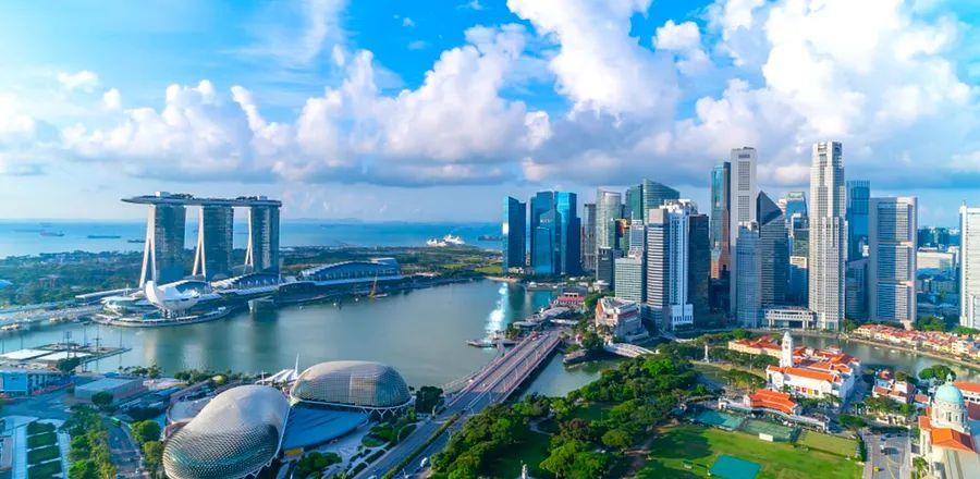 Cover Image for Singapore Eliminates COVID Testing for Vaccinated Travelers