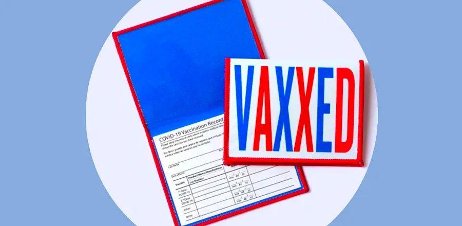 Cover Image for The 10 Ultimate Vaccination Card Holders for Every Type of Traveler