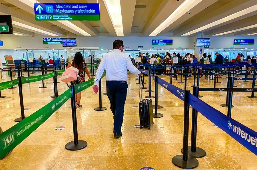 Cover Image for From touchdown to sipping margaritas in just 2 minutes: Navigating Cancun Airport with VIP service