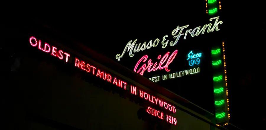 Cover Image for The Ultimate Shopping and Dining Destinations in Los Angeles