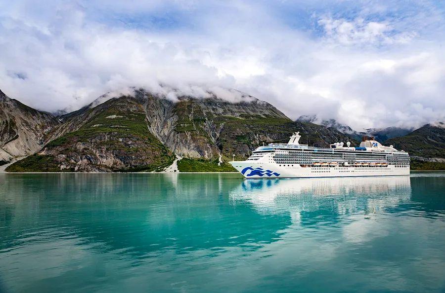 Cover Image for Packing Essentials for Your Alaskan Cruise Adventure