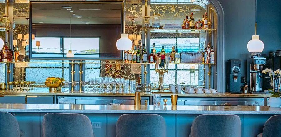 Cover Image for With Airport Lounges Becoming Crowded, New Private Terminals Provide a Tranquil Alternative