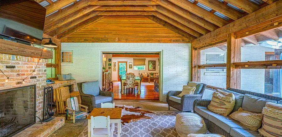 Cover Image for Graduate Hotels Ventures into Short-Term Home Rentals