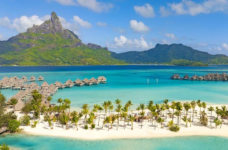 Cover Image for The Westin Bora Bora is officially open — with bookings starting from 69,000 Marriott Bonvoy points