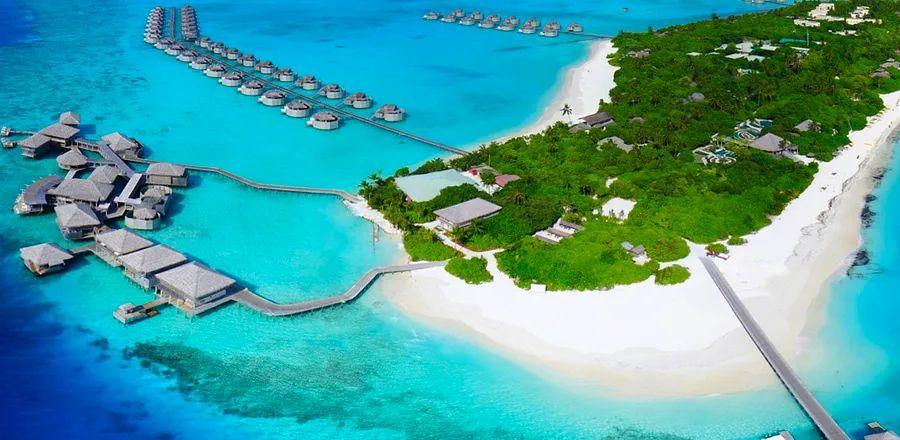 Cover Image for Discover How This Credit Card Elevates Your Travel Experience