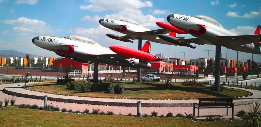 Cover Image for Mexico Unveils New Airport Amidst Criticism and Controversy