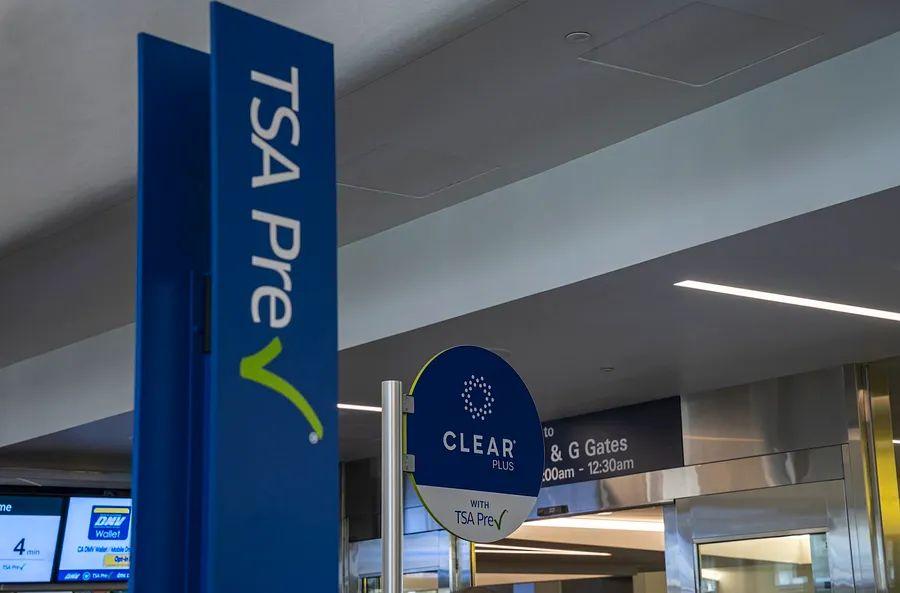 Cover Image for 8 methods to access TSA PreCheck, Global Entry, and Clear for free or at a discount