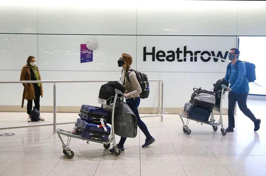Cover Image for Essential information for transiting through European airports during the pandemic